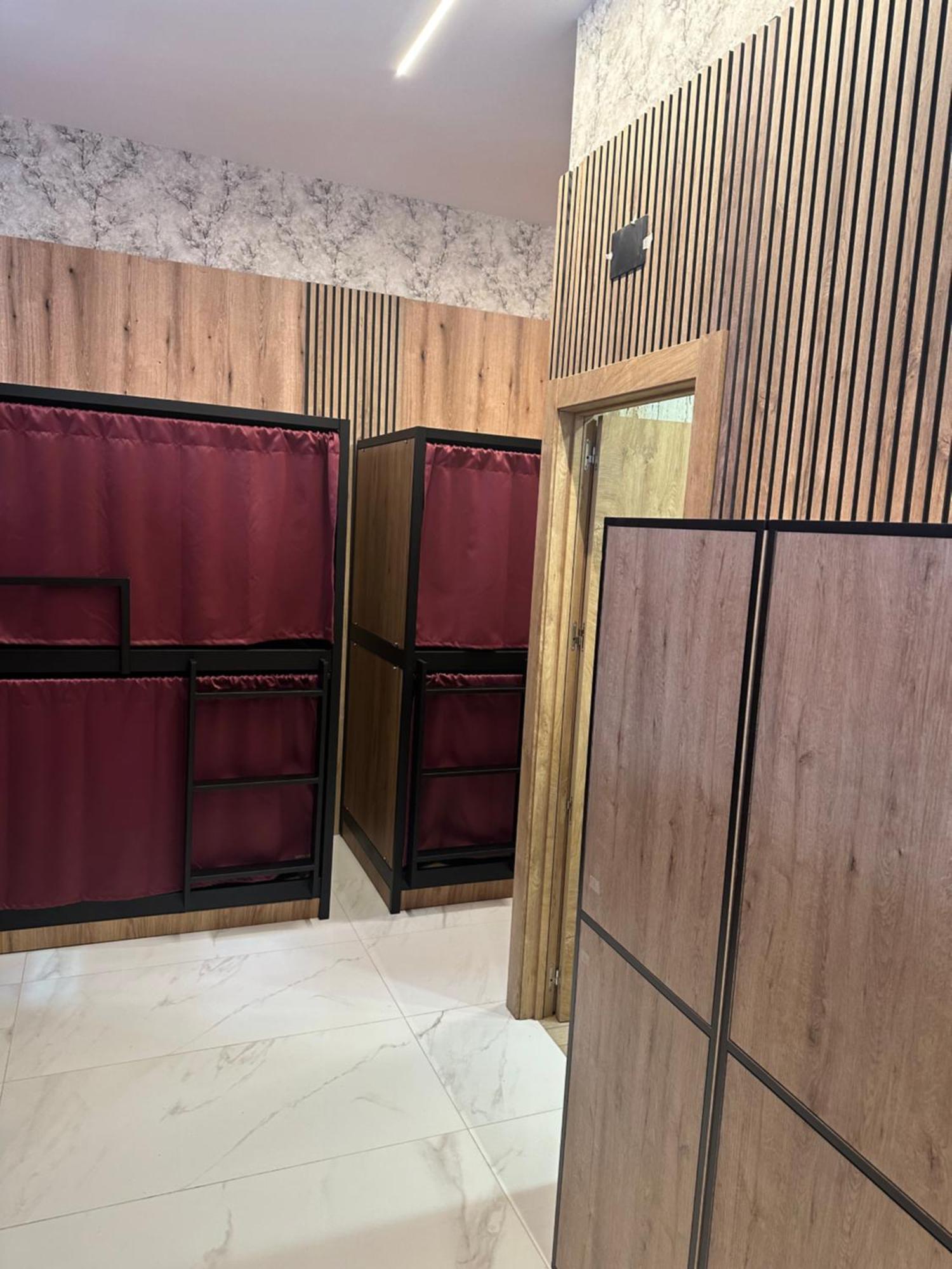 Velvet Hostels Pacifico マドリード エクステリア 写真