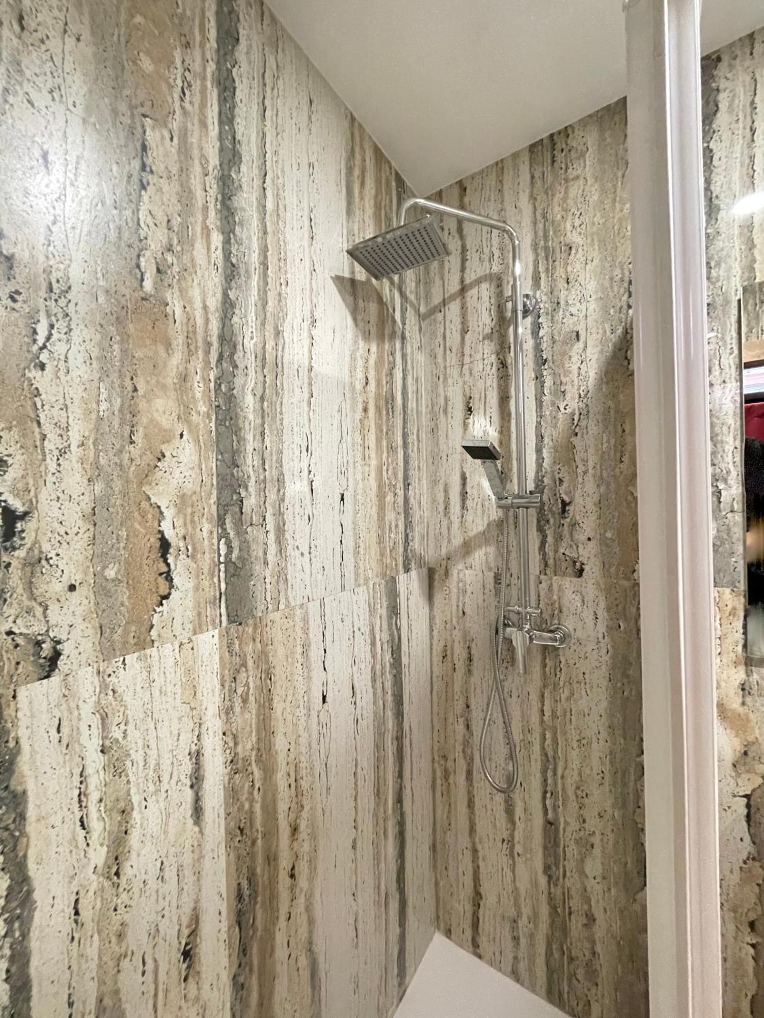Velvet Hostels Pacifico マドリード エクステリア 写真