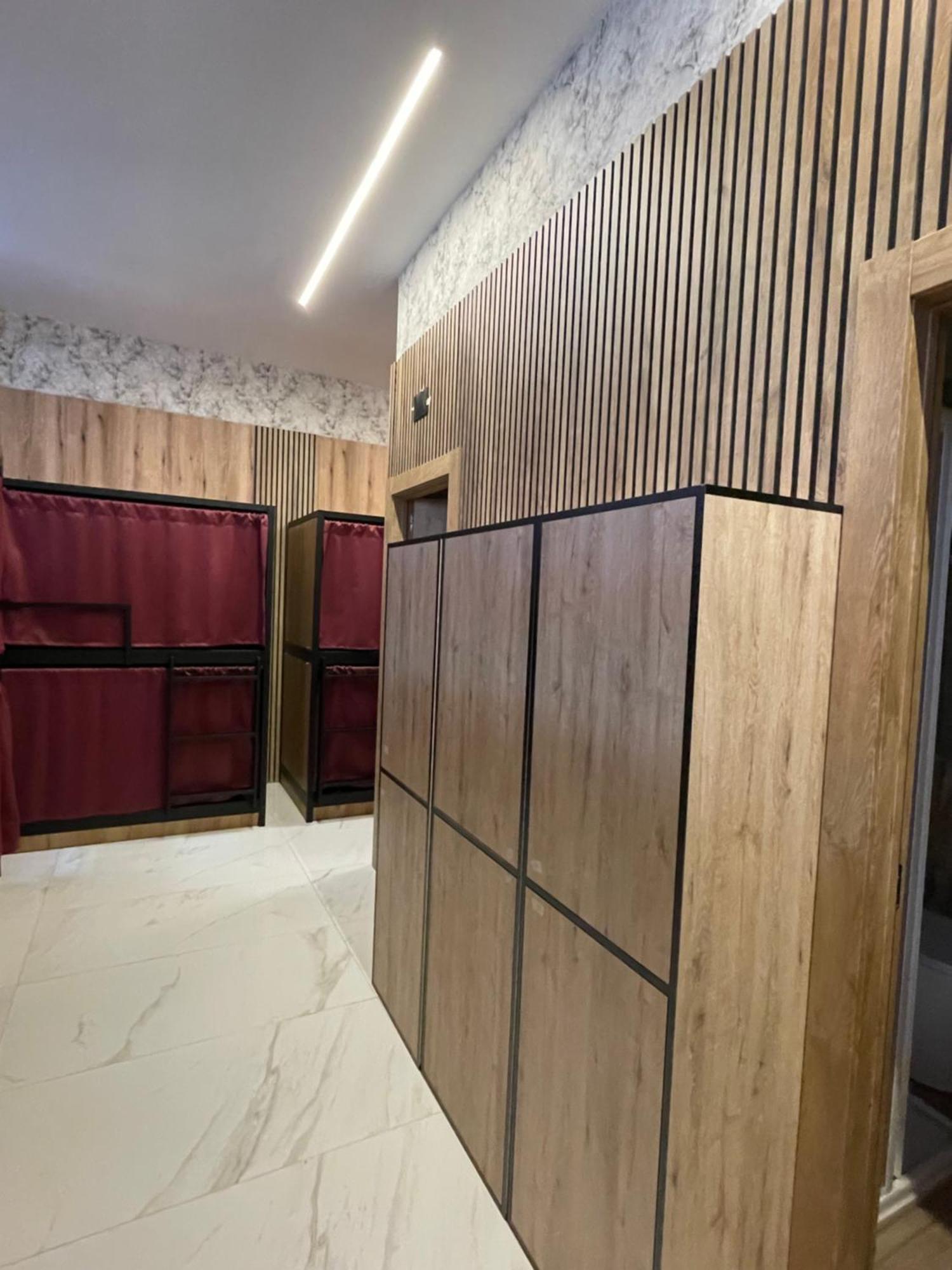 Velvet Hostels Pacifico マドリード エクステリア 写真